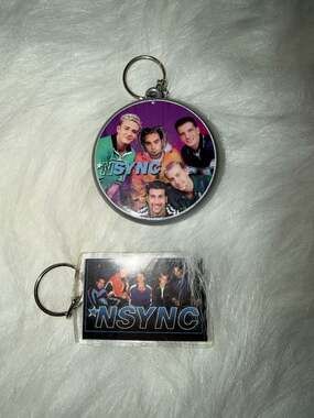 Vintage 1999 *NSYNC Musical Keychain and Logo Keychain Set